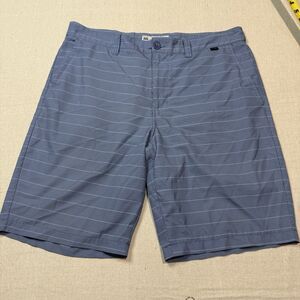Travis Mathew 9.5” Hybrid Striped Shorts Mens 34 Lightweight Golf Stretch Active